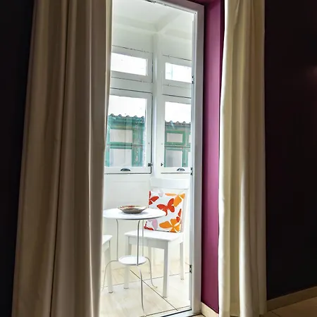 Traditional Maltese Styled 2Br Apartment With Large Maltese Balcony & Internal Yard - Located In The Heart Of Valletta - Maltese Capital City Exterior photo