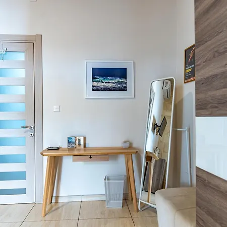 Traditional Maltese Styled 2Br Apartment With Large Maltese Balcony & Internal Yard - Located In The Heart Of Valletta - Maltese Capital City Exterior photo