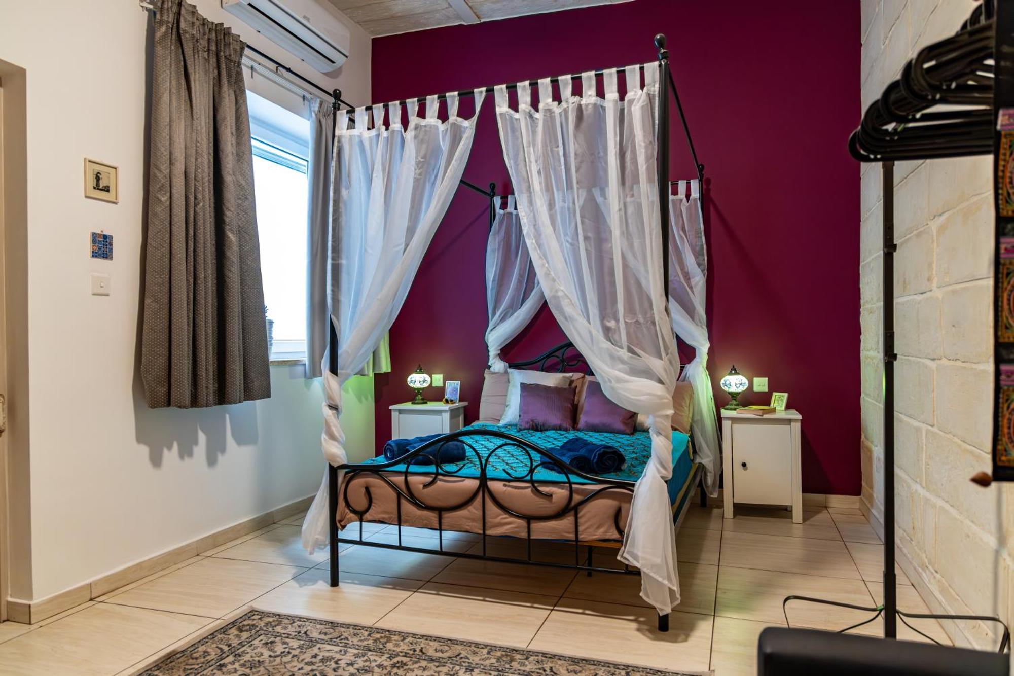 Traditional Maltese Styled 2br With Large Maltese Balcony & Internal Yard - Located In The Heart Of - Maltese Capital Apartment